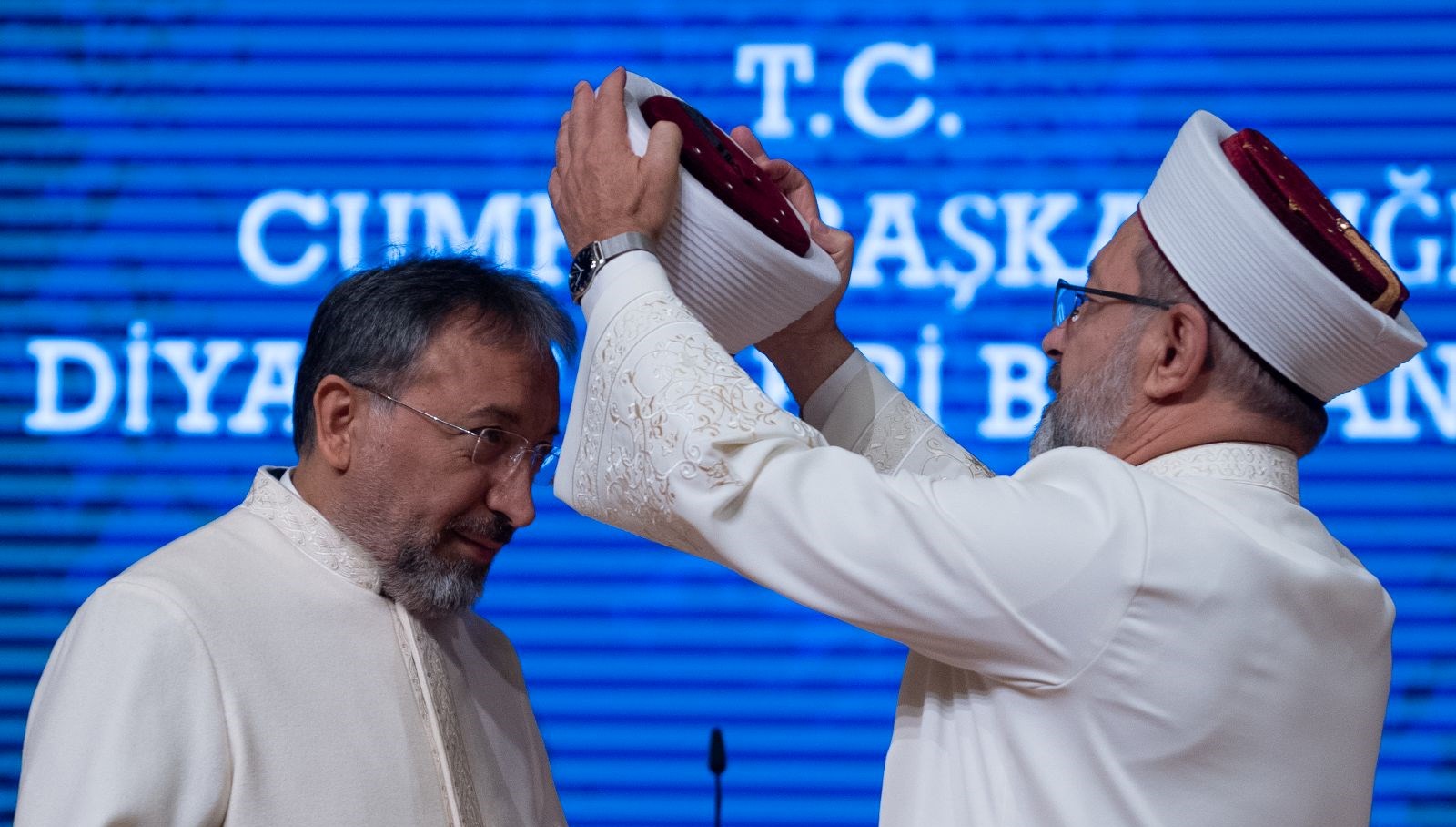 diyanet isleri baskanliginda devir teslim toreni GkwQXRU7