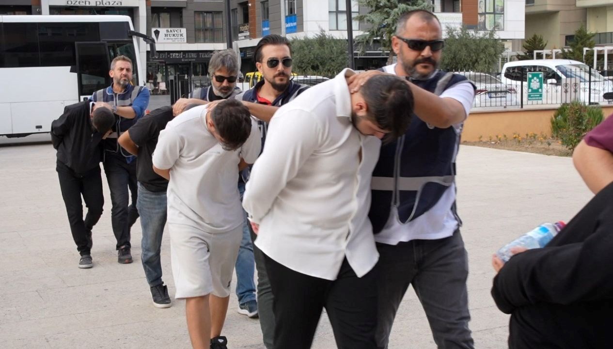 edirnede sehit ailesini dolandiran 10 zanli tutuklandi 4sOqDLKL