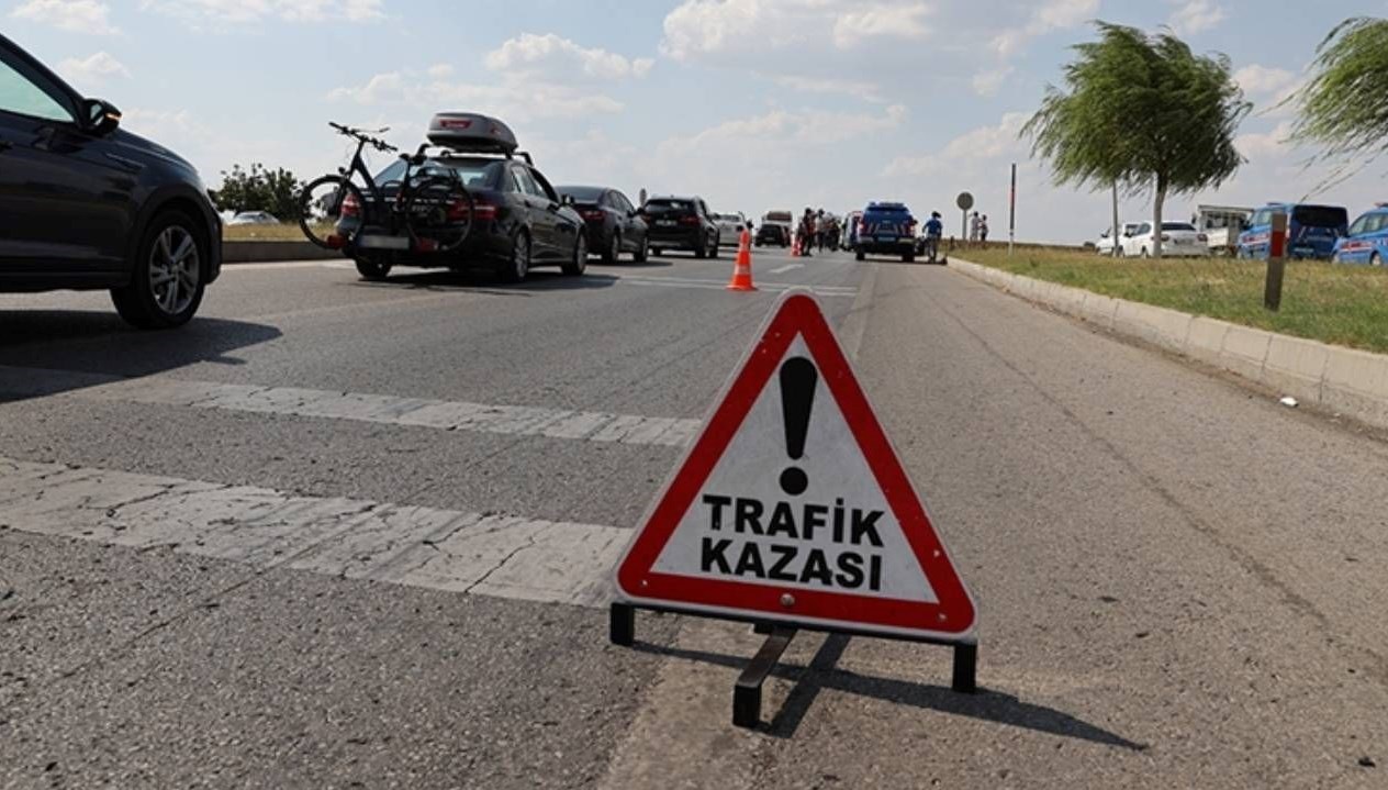 konyada arac sarampole dustu C8ONQJFL