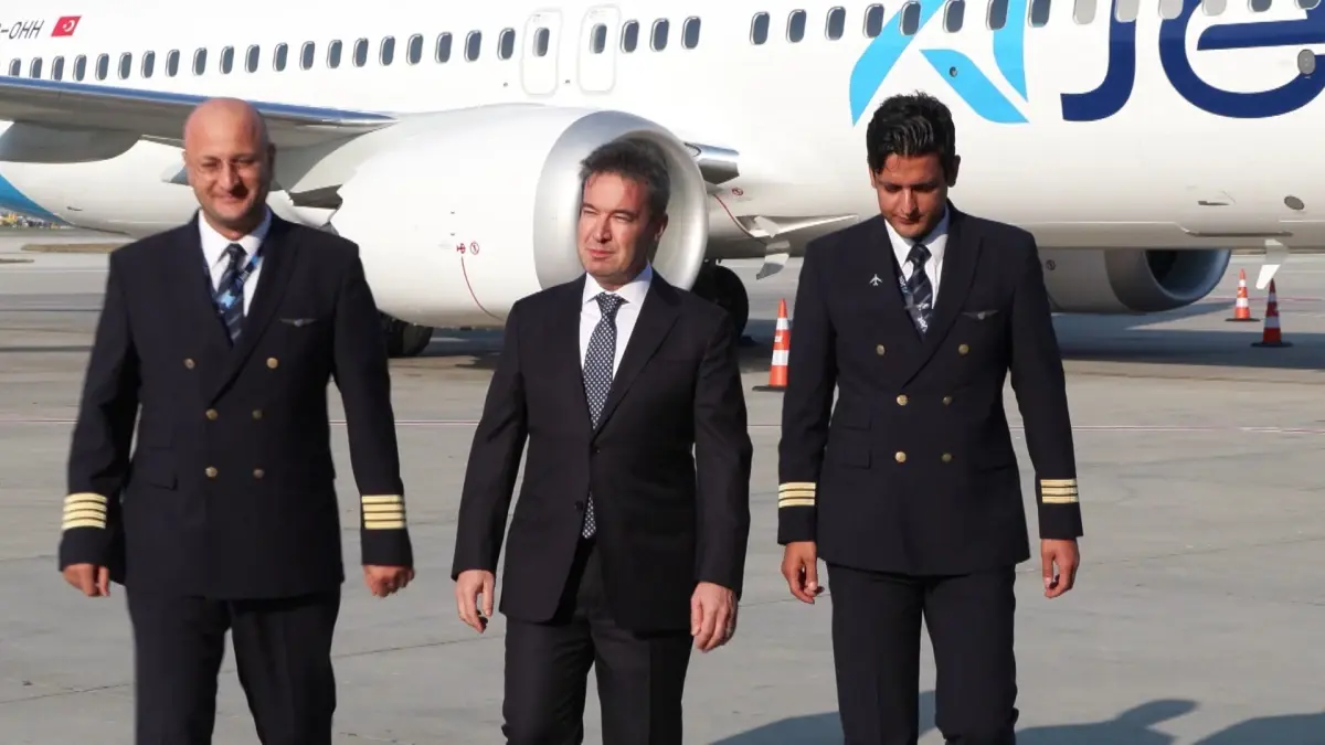 ajet filosunu yeni boeing 737 8 max ucaklariyla guclendiriyor h8fpTAsa.jpg