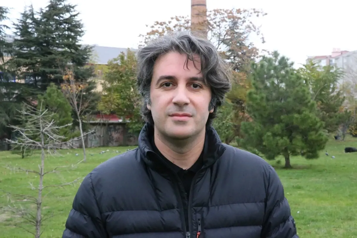 eskisehirli profesorun hesabina bir gecede 23 milyon tl yatirildi wBTaKeMq.jpg