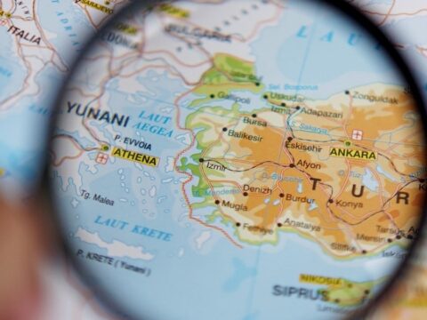 OECD’den Türkiye ve Küresel Ekonomiye Dikkat Çeken Uyarılar: Büyüme Tahminleri Aşağı Çekildi