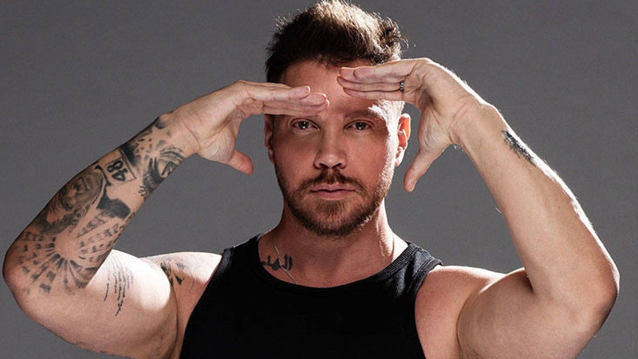 Sinan Akçıl, A Milli Takım İçin Yazdığı Marşla Siyasete Atıldı