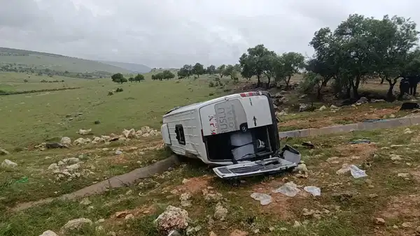 Gaziantep’te İşçi Servisi Devrildi: 16 Yaralı